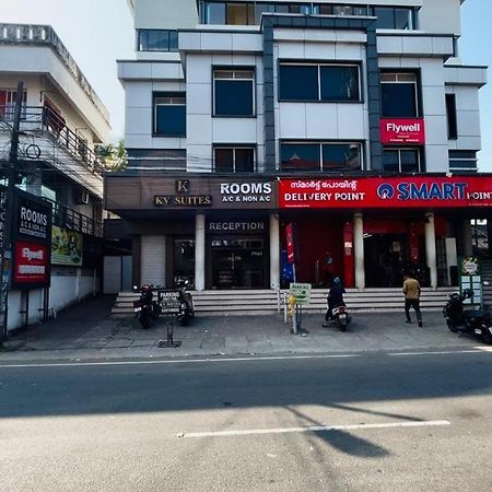 K V Suites Kochi 外观 照片
