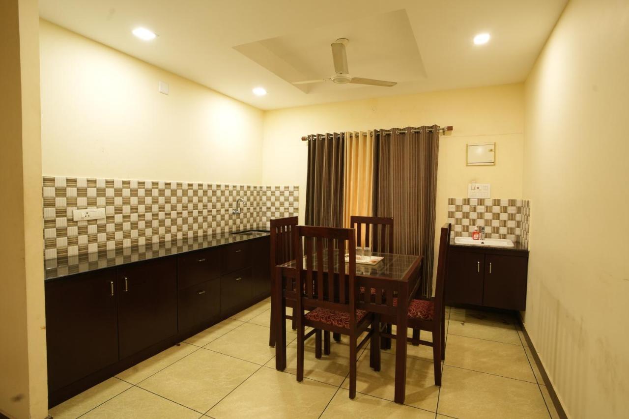K V Suites Kochi 外观 照片