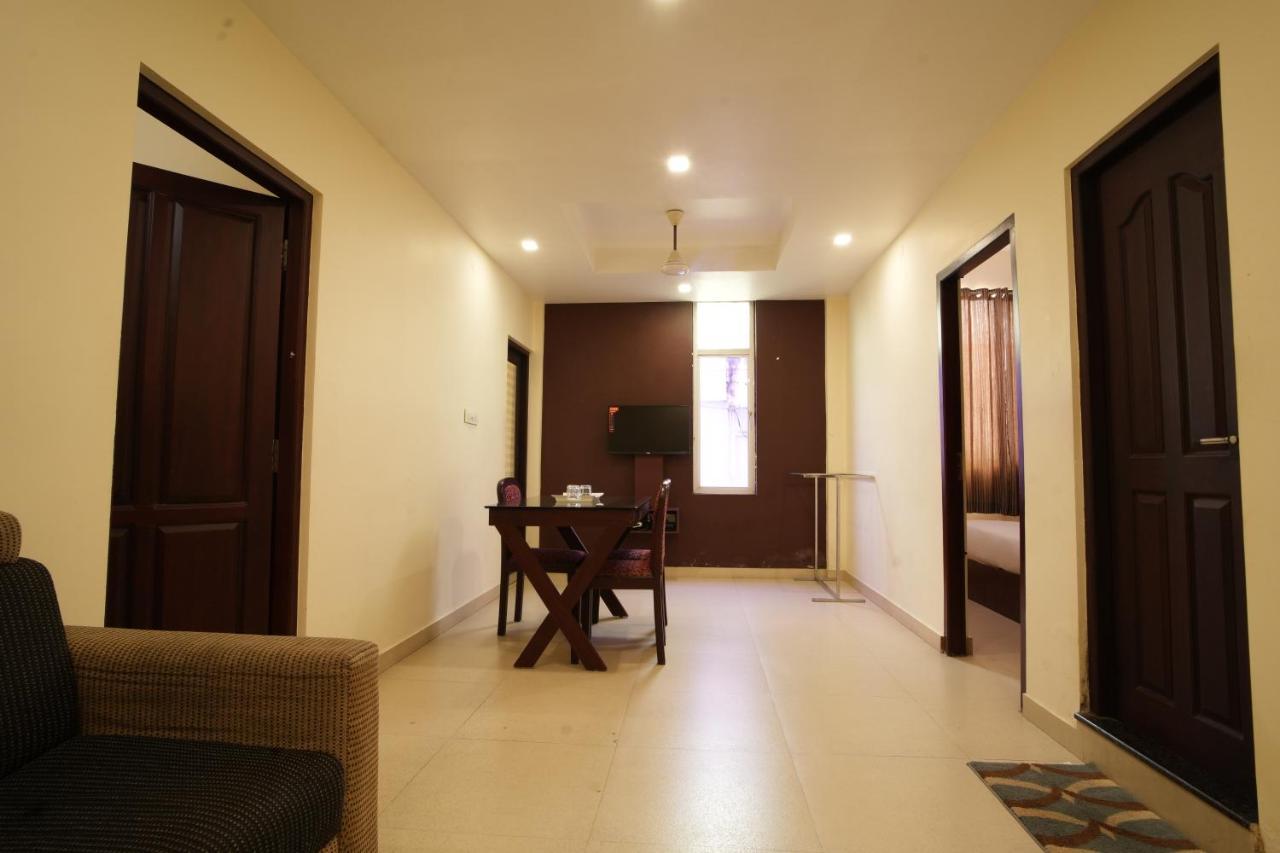 K V Suites Kochi 外观 照片
