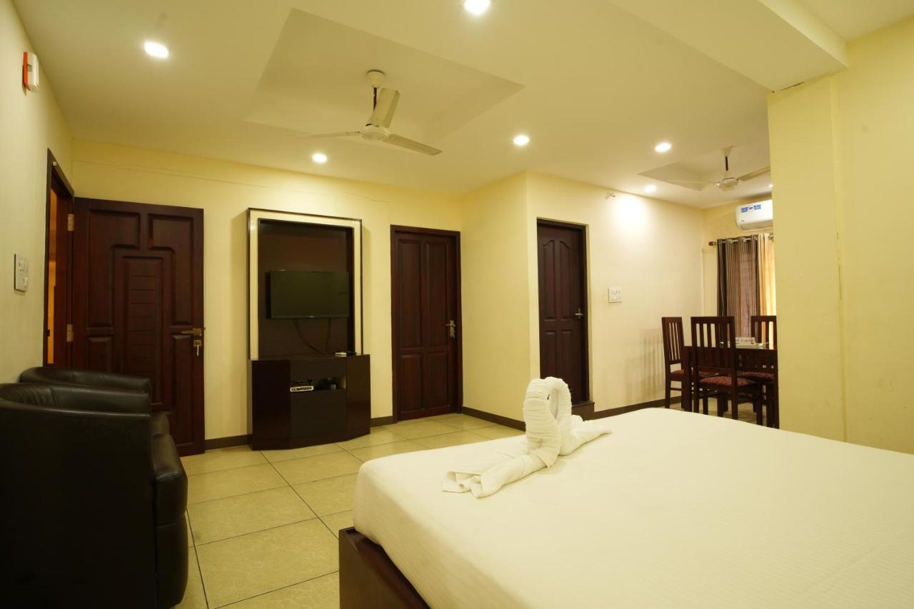 K V Suites Kochi 外观 照片