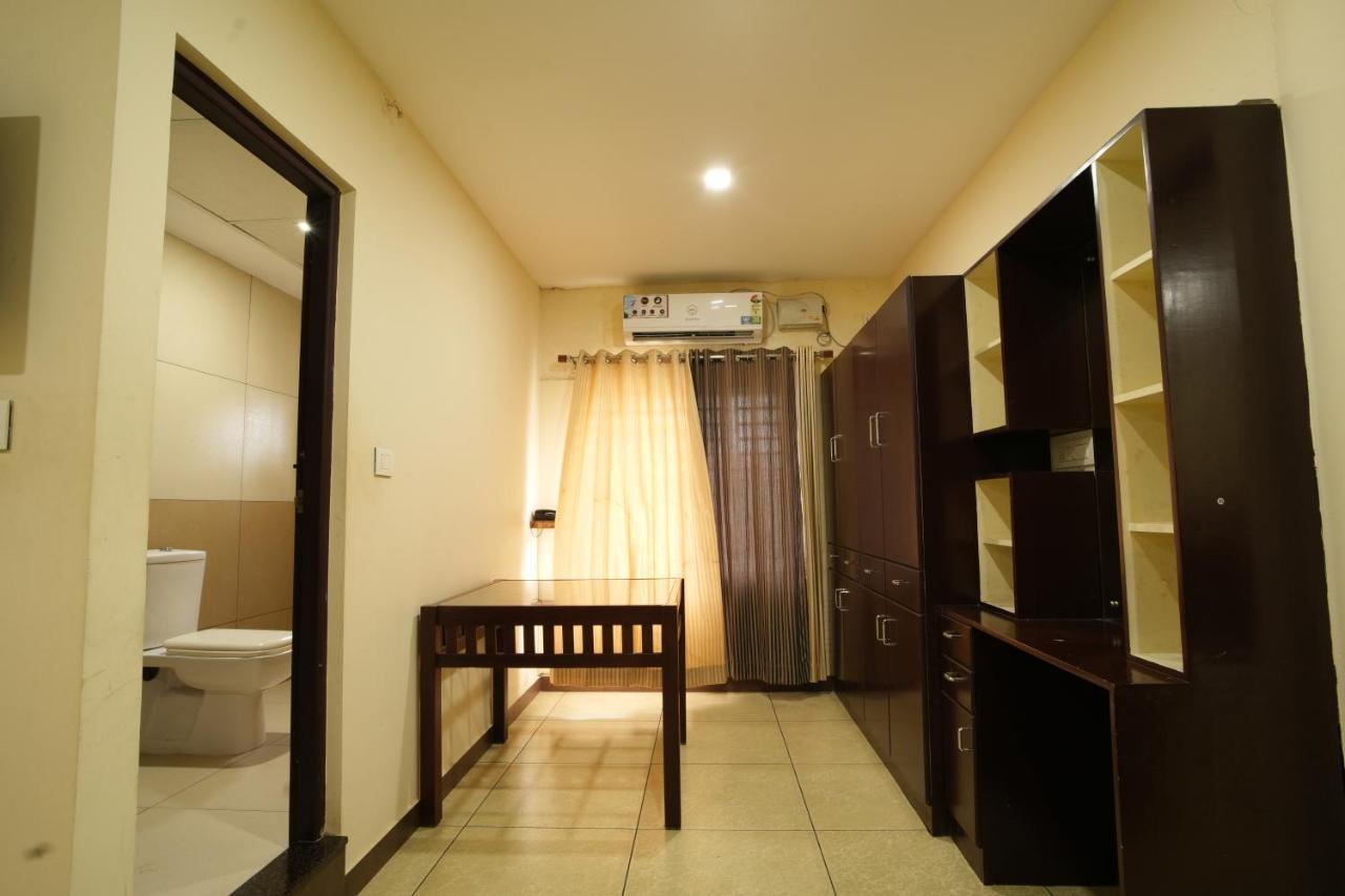 K V Suites Kochi 外观 照片