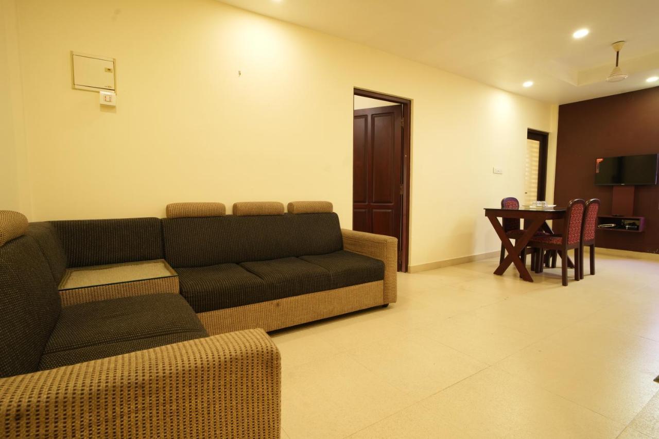K V Suites Kochi 外观 照片