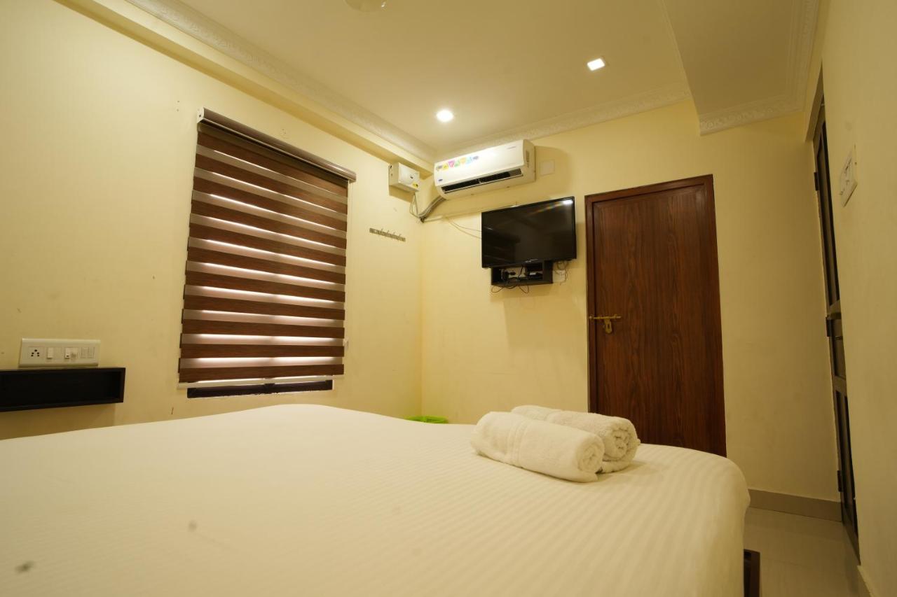 K V Suites Kochi 外观 照片