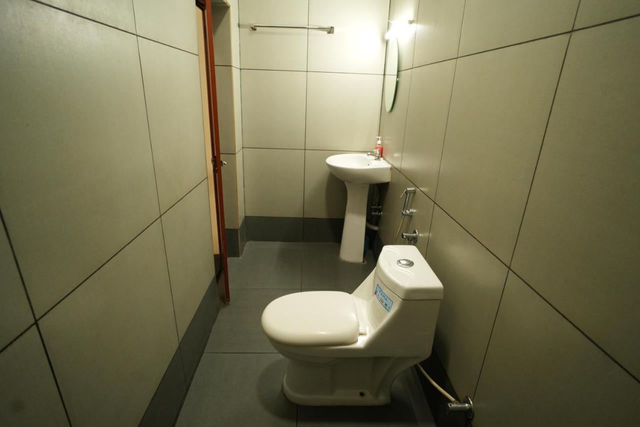 K V Suites Kochi 外观 照片