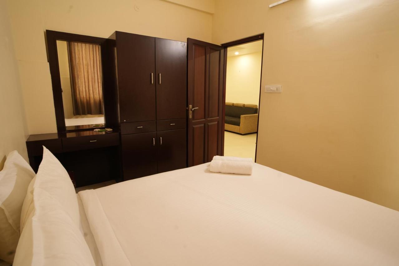 K V Suites Kochi 外观 照片