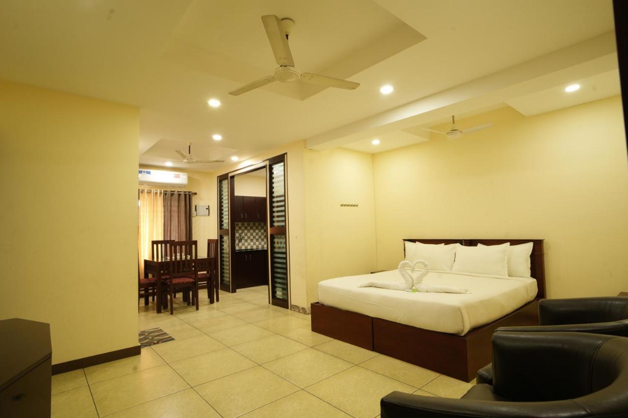 K V Suites Kochi 外观 照片