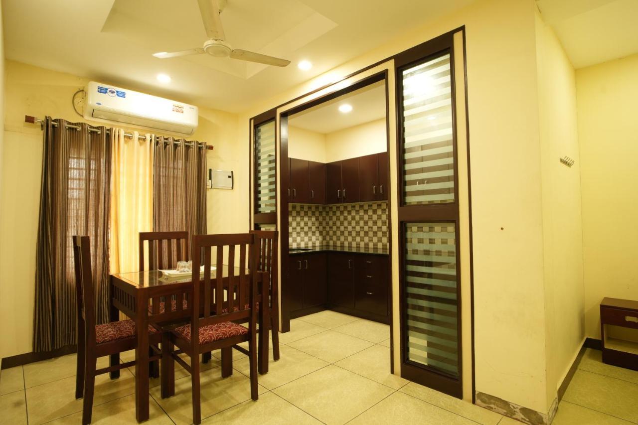 K V Suites Kochi 外观 照片
