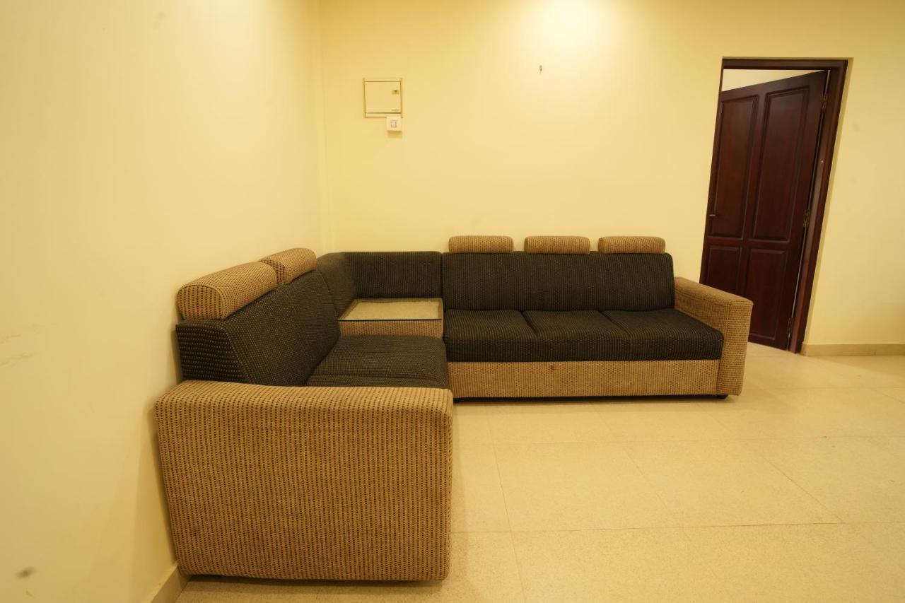 K V Suites Kochi 外观 照片