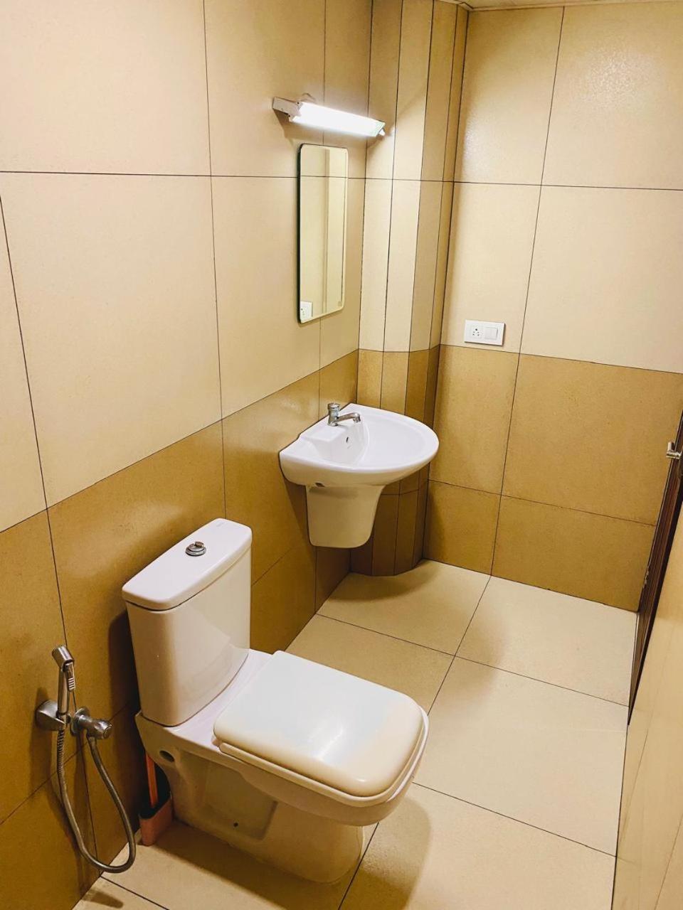 K V Suites Kochi 外观 照片