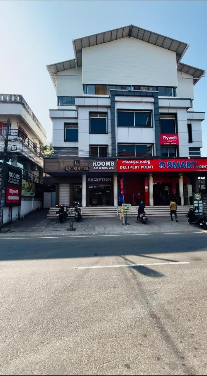 K V Suites Kochi 外观 照片