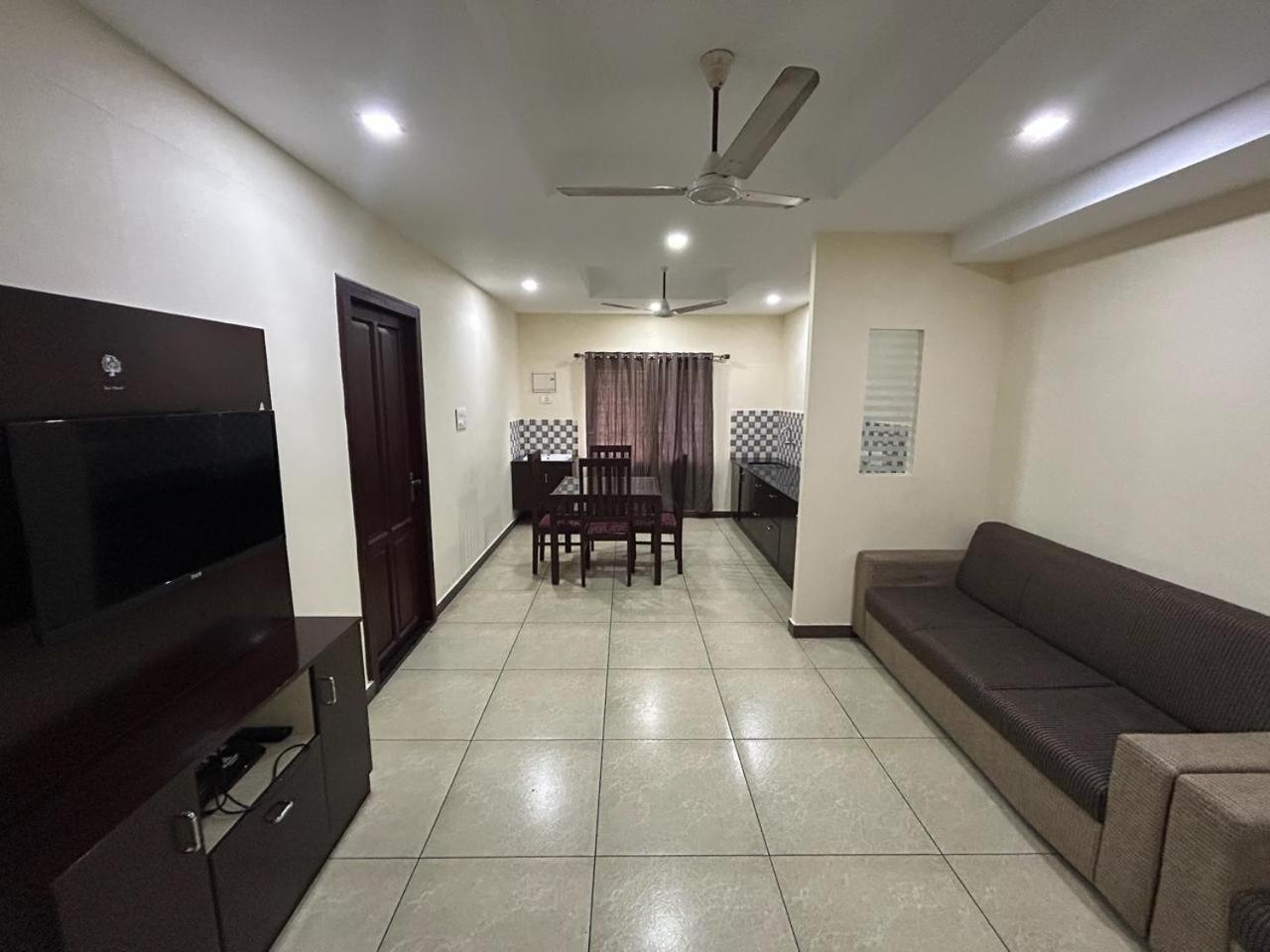 K V Suites Kochi 外观 照片